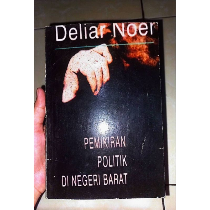 Buku Deliar Noer - Pemikiran Politik di Negeri Barat