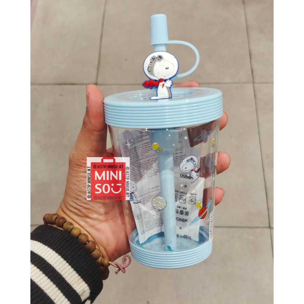 MINISO 🆕 Botol Minum Sedotan SNOOPY The Little Space Explorer (535ml)