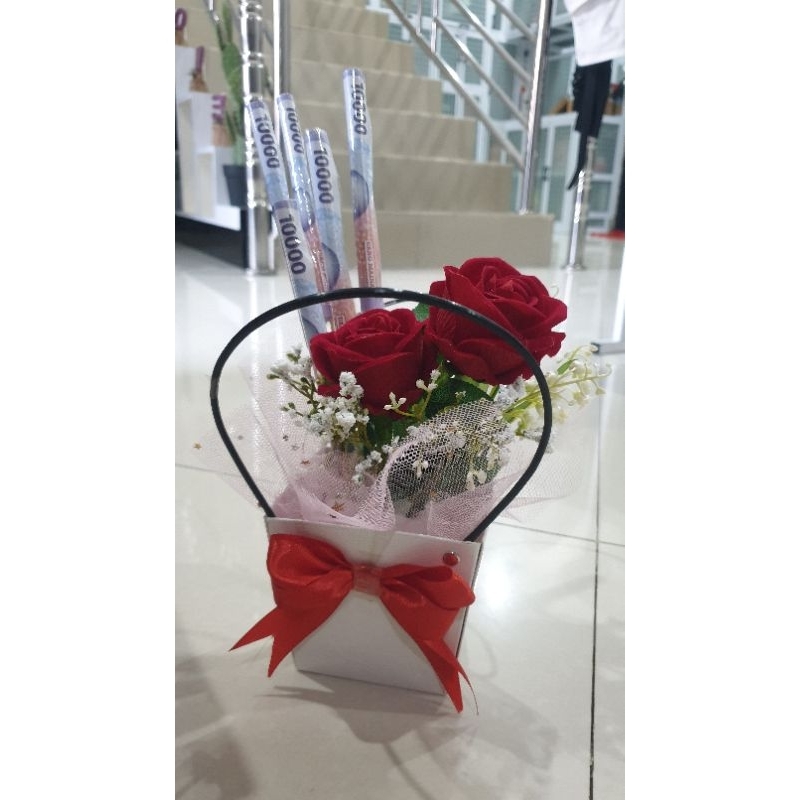 

hamper/buket wisudah