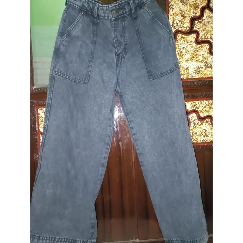 PRELOVED VEST SWEATER JACKET DAN CELANA JEANS