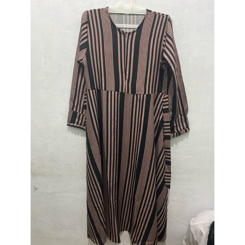 gamis liris bahan wolfis
