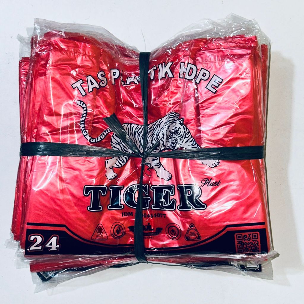 Kantong Plastik HD Merah Tiger 17 dan 24 Per Ikat