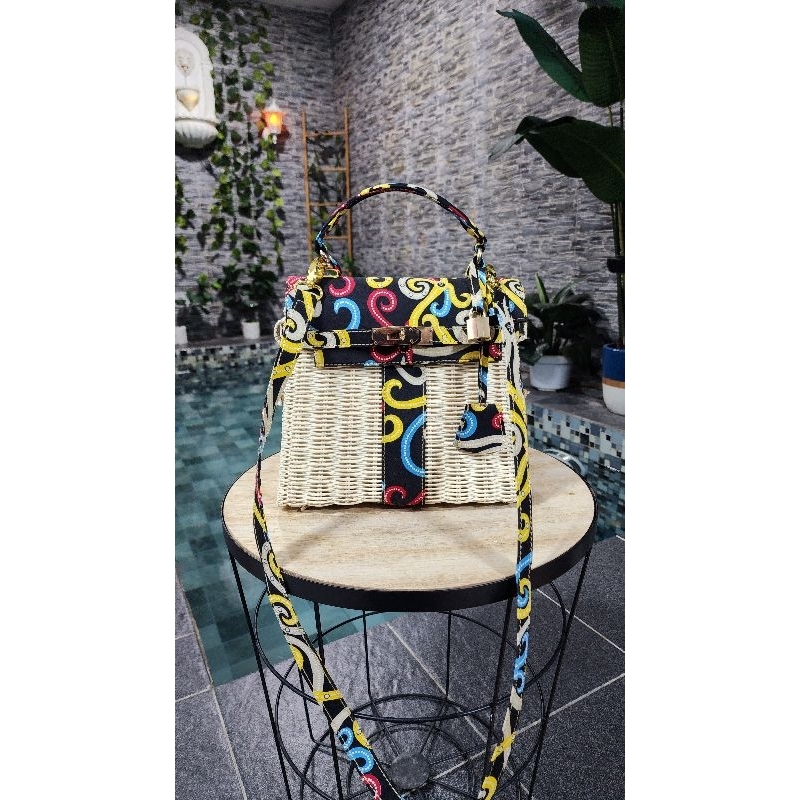 Tas Rotan Batik Borneo IKN Handmade size small - Souvenir Khas Borneo Balikpapan