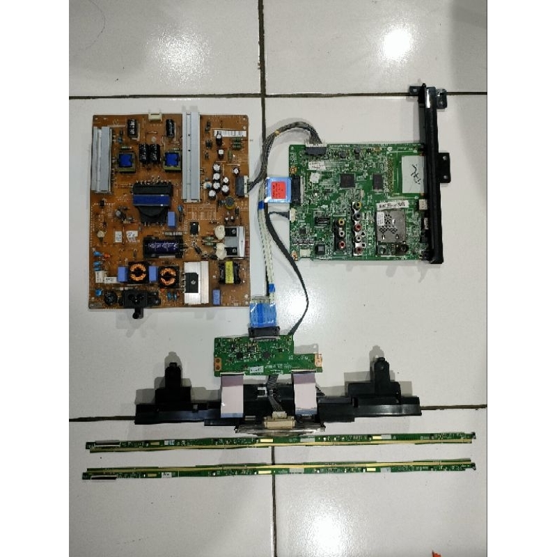Mesin TV LG 47inc 47LB561T Kumplit PSU,Motherboard,T-Con