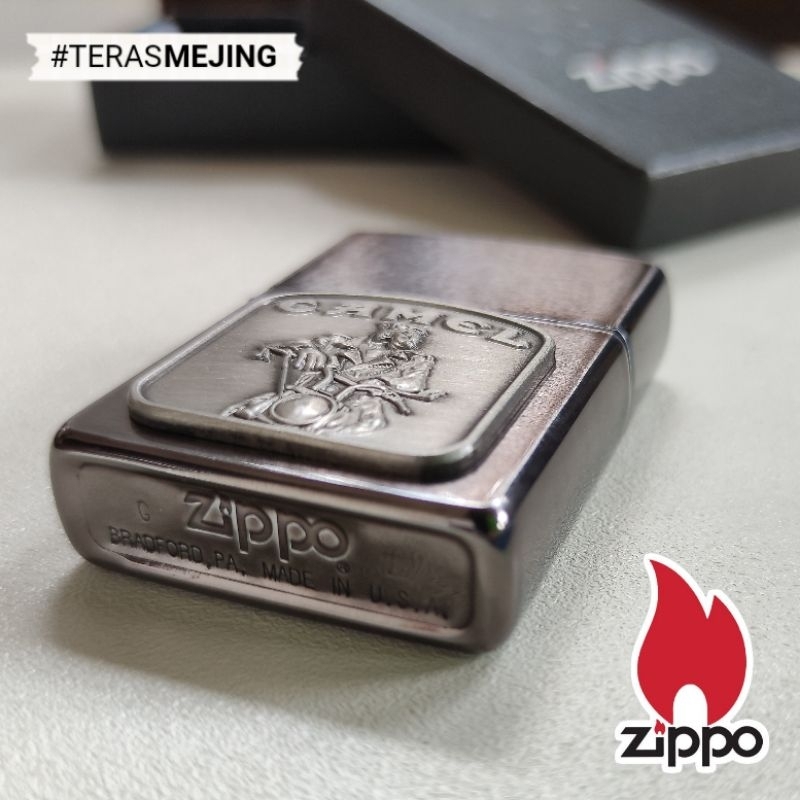™️| Zippo Vintage 1992 - CAMEL JOE on Motorcycle /bottom VIII - New
