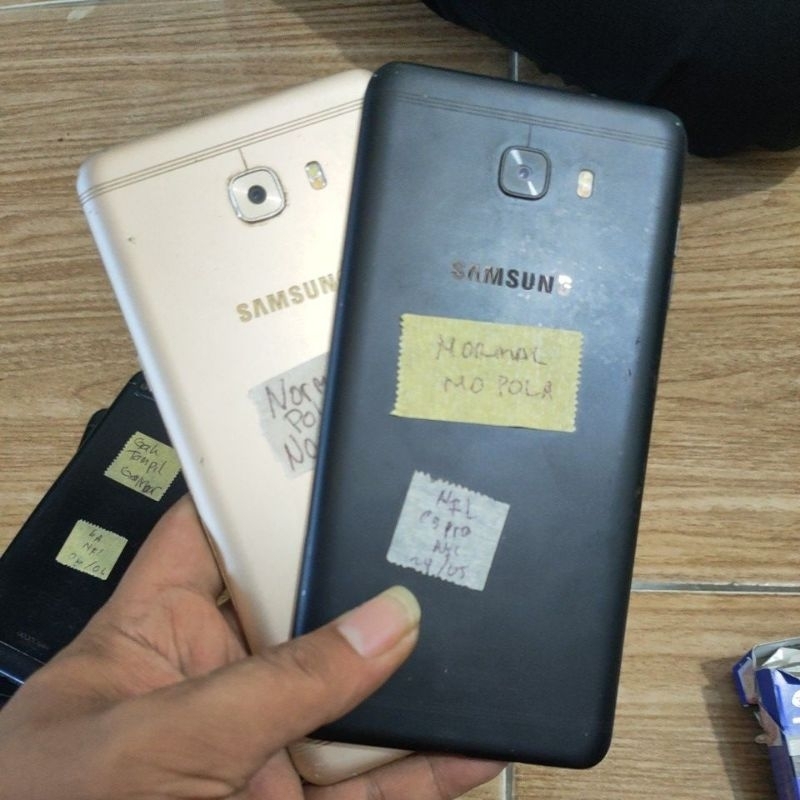 Samsung c9 pro,minus baca deskripsi 