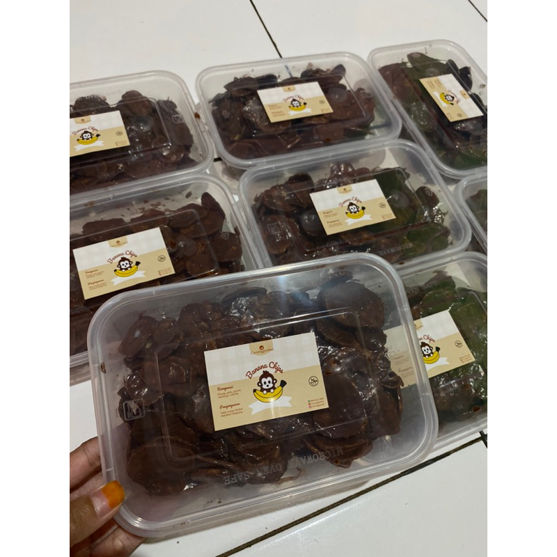 

BANANA CHIPS COKLAT 165gr