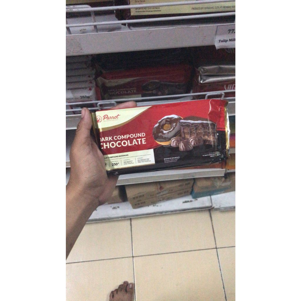 

PARROT COKELAT COMPOUND KEMASAN 250 GR