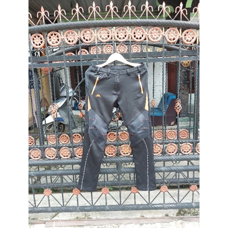 Celana Gunung Quickdry Trespass