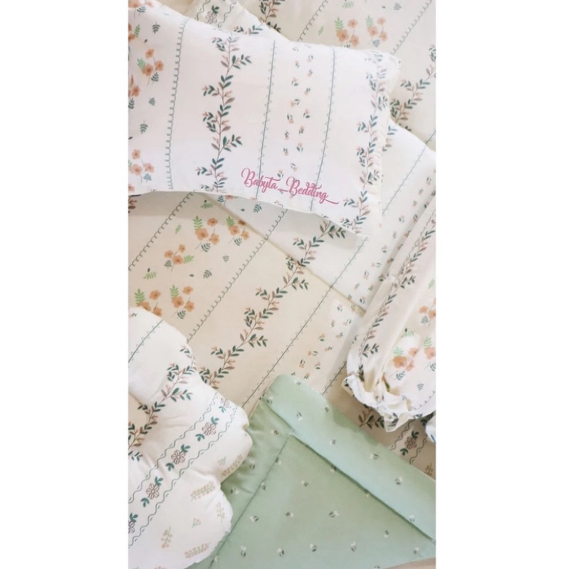 Bed Cover Set Bayi motif bunga