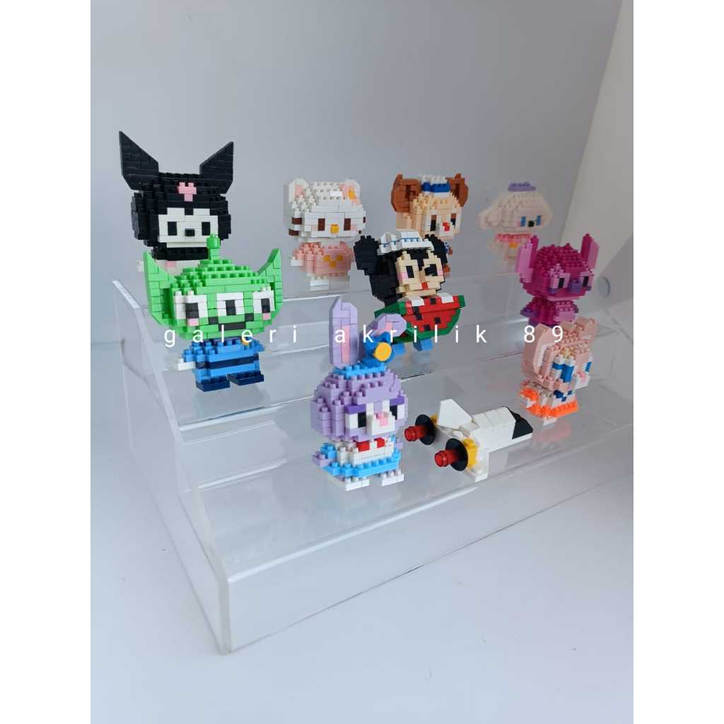 Stand Bricks/Lego Stand Akrilik Sction Figure 3 Tingkat