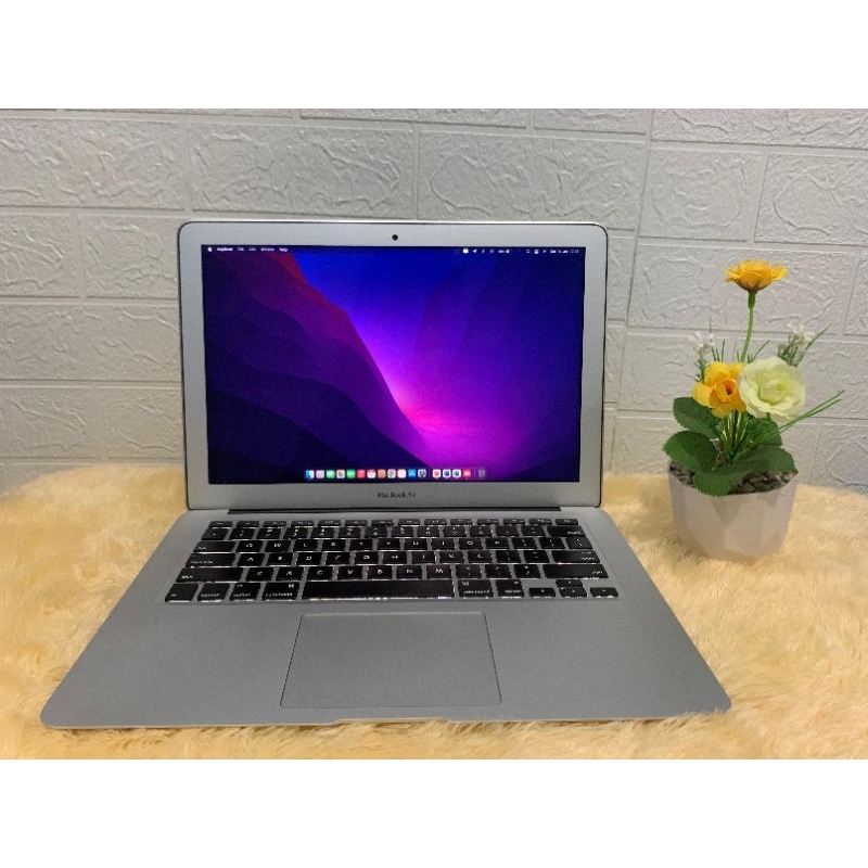 Macbook Air 2017 A1466 Second Like Neww