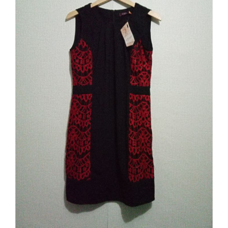 Rosetz - Body Line Dress Size M