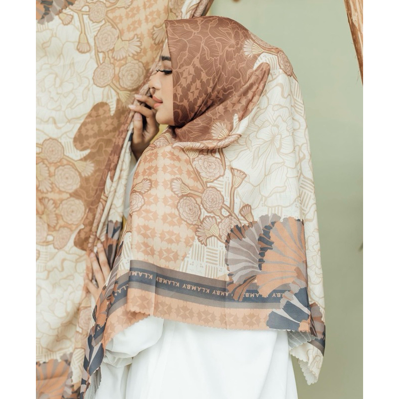 Bali Scarf Wearing Klamby