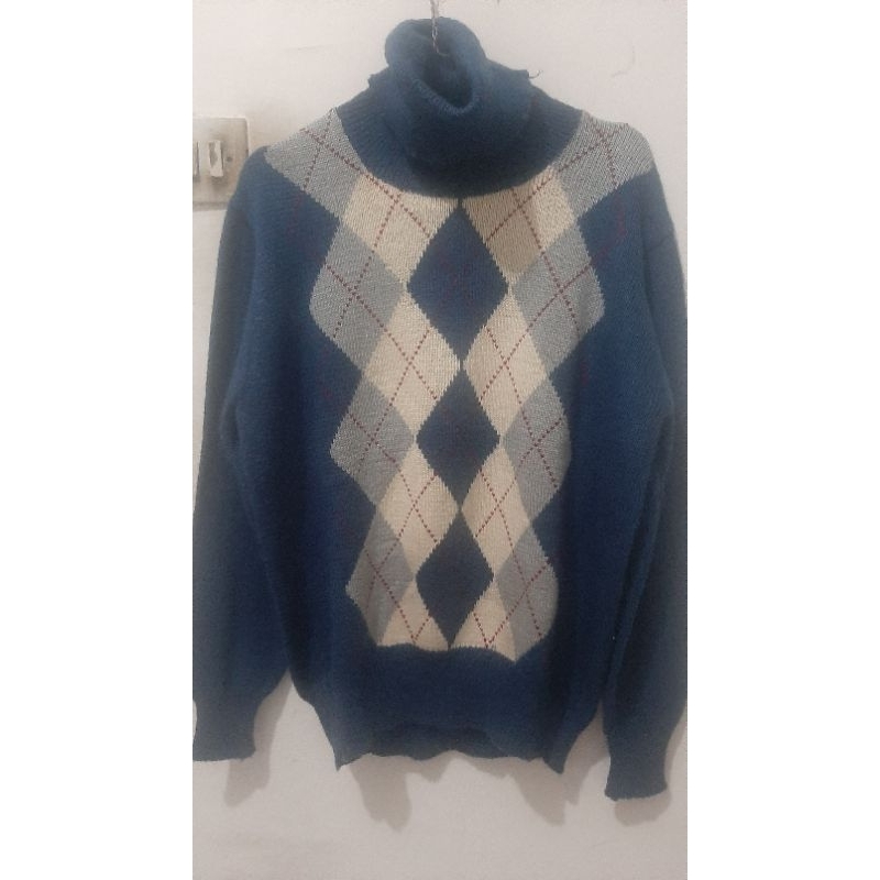 Preloved Sweater Rajut Tebal