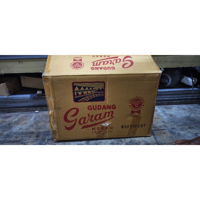 

kardus tebal gudang garam ukr: 56x38x 36, 2 layer, tebal 6mm