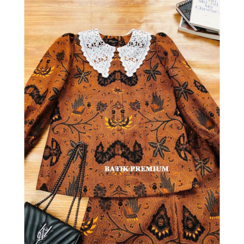 ATASAN BATIK MODERN INDONESIA