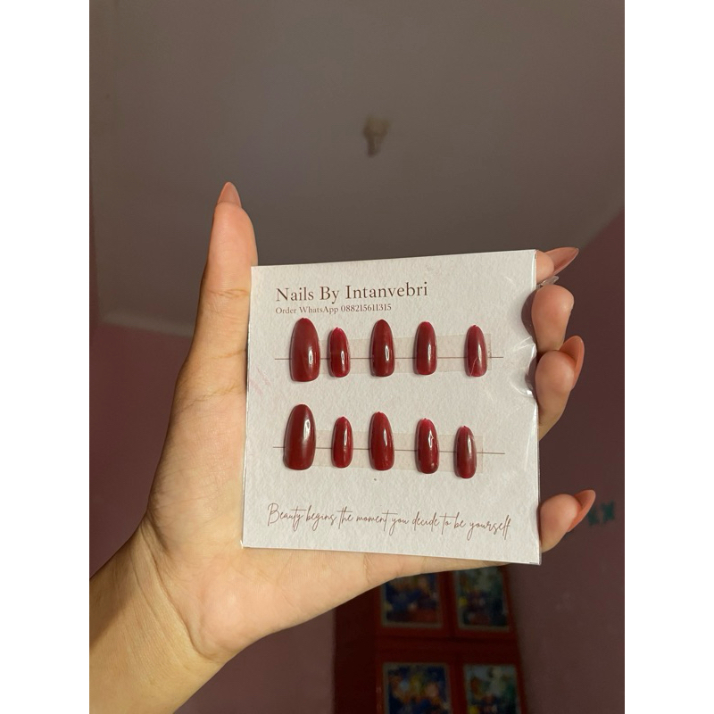 Press on Nails kuku palsu maroon polos