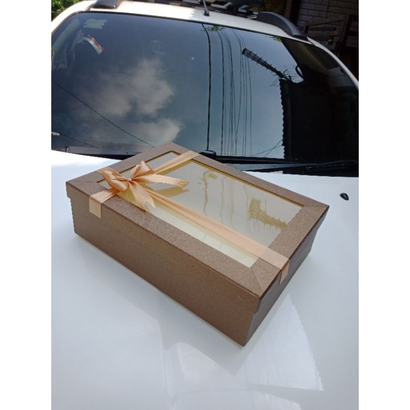 

kotak kado seserahan jendela mika 35x25x8cm
