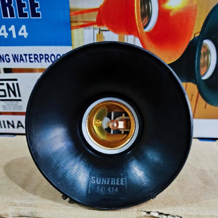 Fitting Lampu Gantung Karet / Fitting Gantung Waterproof SUNFREE FB414