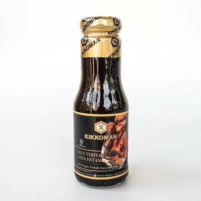 

Kikkoman teriyaki black pepper sauce / saus teriyaki lada hitam 300gr