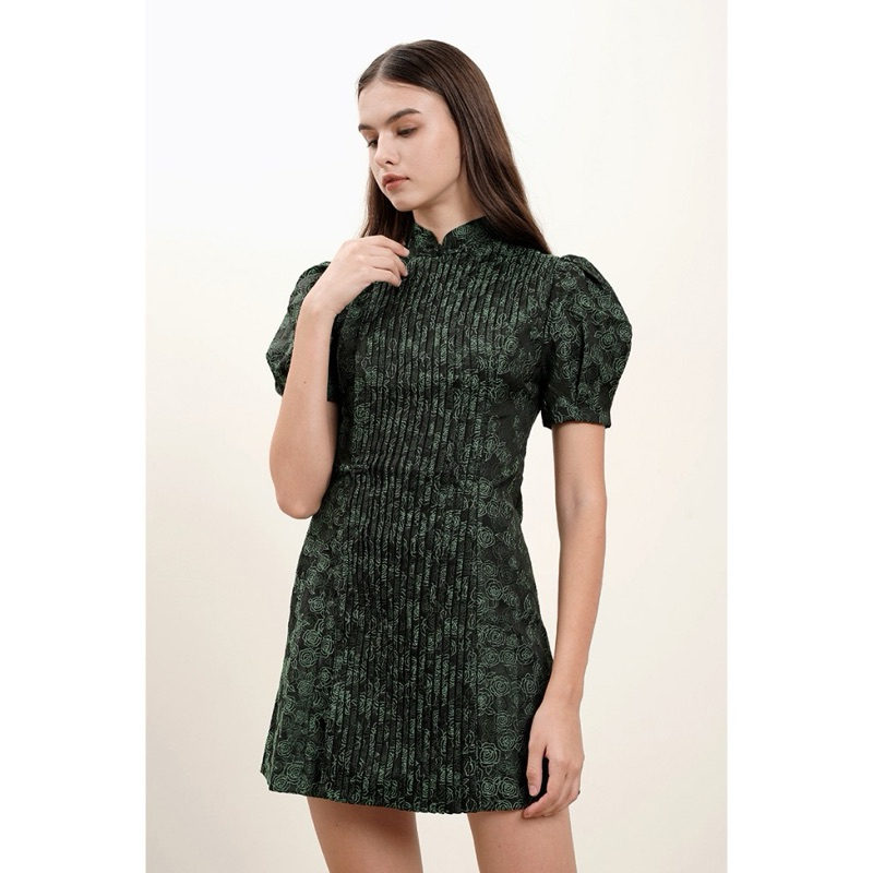Love and Flair - Yun Cheongsam Dress In Emerald / Cheongsam Emerald / Cheongsam / Dress Emerald / Dr
