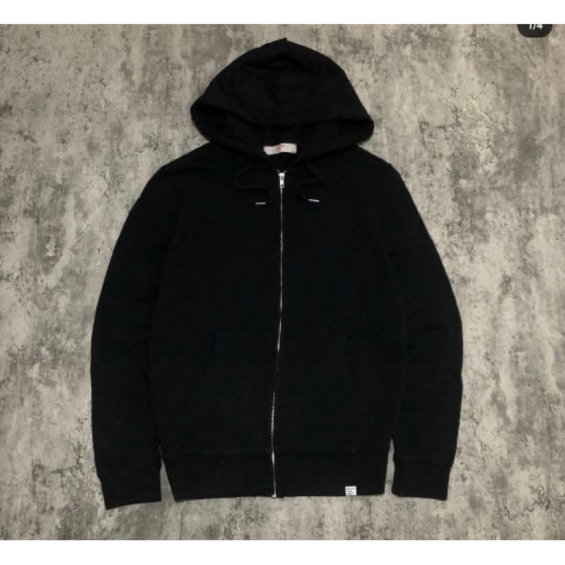HOODIE 8 second