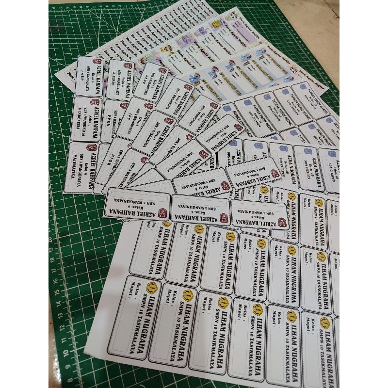 

Stiker Label Nama Buku