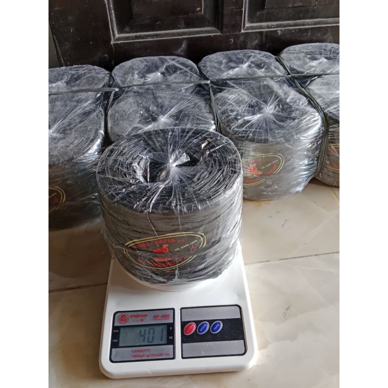 

TALI RAFIA 400 gram, GULUNGAN PADAT