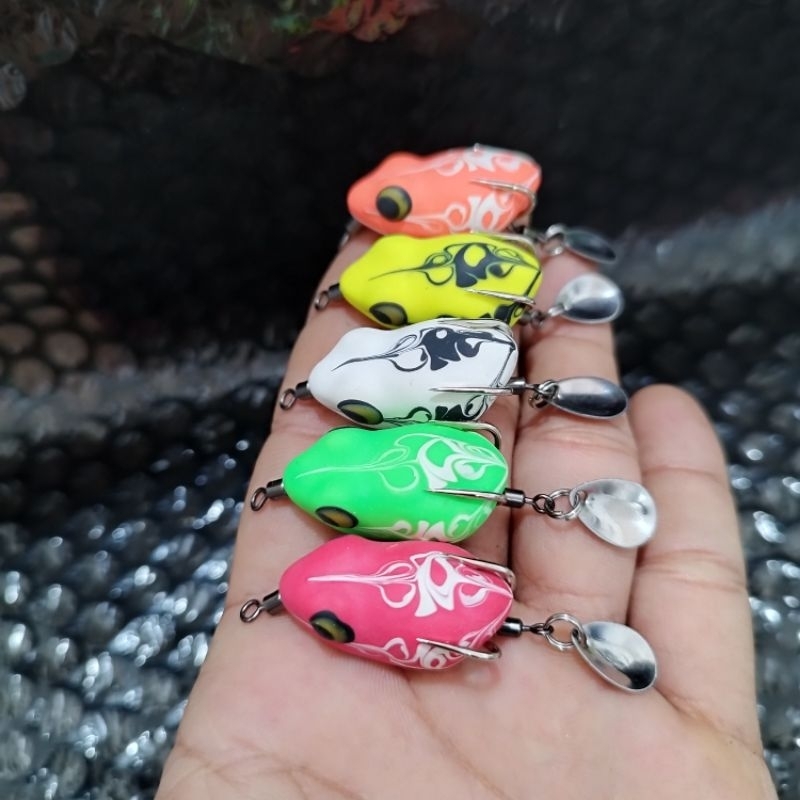 SOFT FROG MINI AF-LURE 2,7 CM HOOK VMC