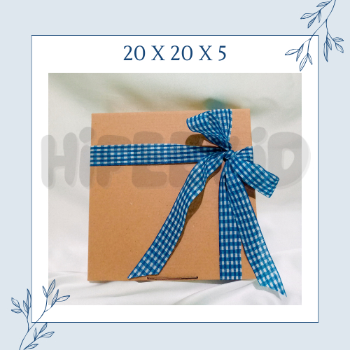 

GIFT BOX / BOX HAMPERS / KOTAK KADO - 20x20x5 - Box