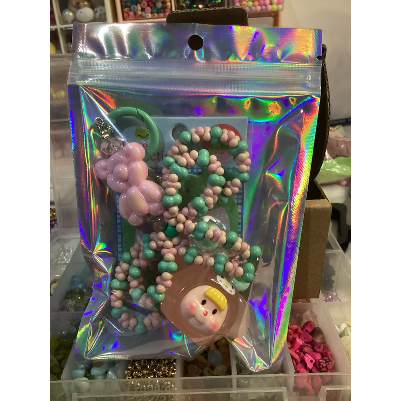 

luxury kacang CO LIVE