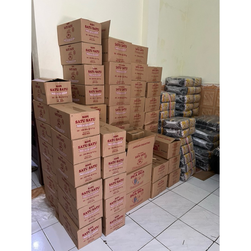 

1 Dus atau 1 Ball Kopi 11 Bubuk dan Sangrai Kemasan 250g dan 500g Kopi Satu Satu