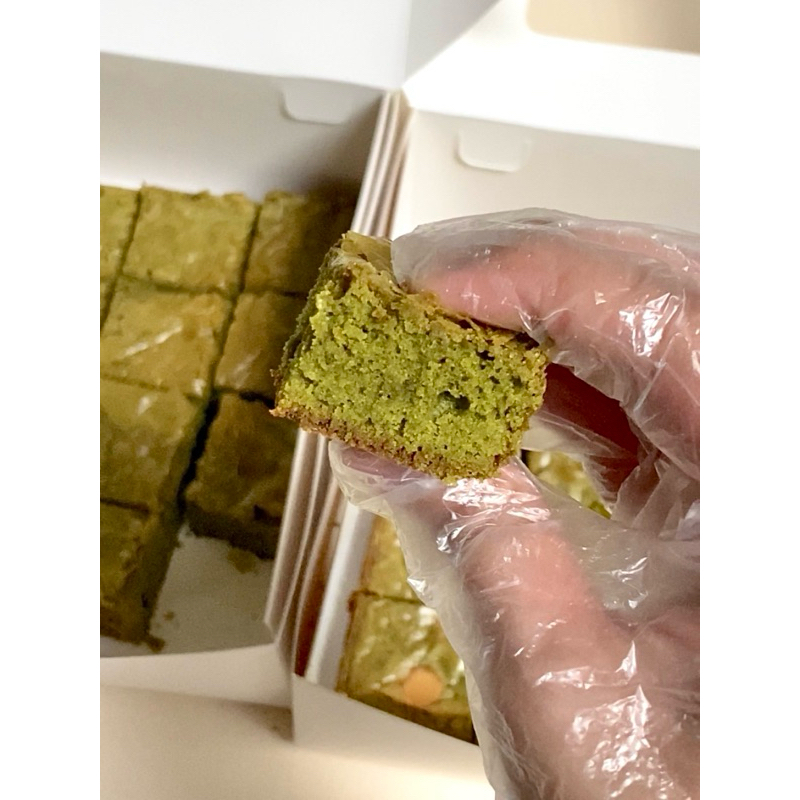 

Plain Matcha Brownies