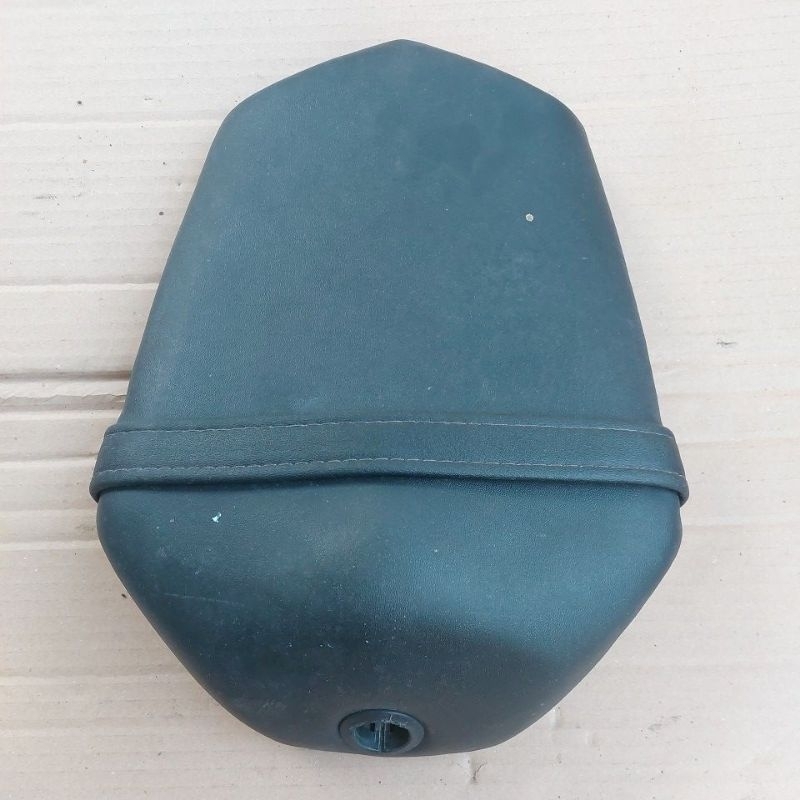 seat jok belakang YAMAHA R15 V3 original