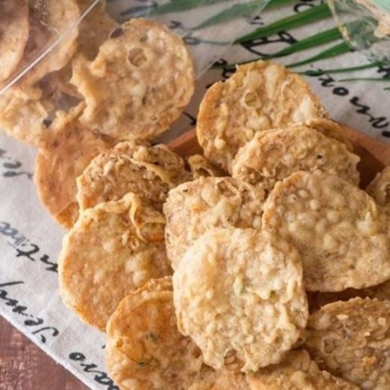 

snack camilan kiloan Keripik Tempe Murni premium Crispy & Gurih