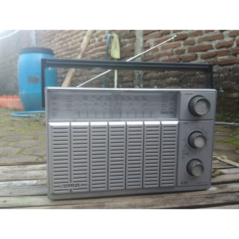 Radio Philip 570