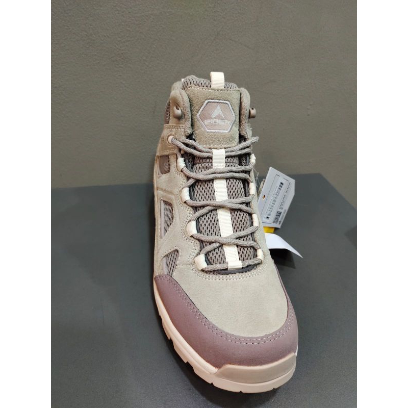 EG89 X-TYRANNO 1.0 WS SHOES