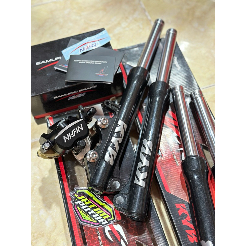 PAKET KANAN KYB ZETO KALIPER NISSIN ORI SET MONEL BUSHING DAN BREKET PNP MATIC HONDA VARIO BEAT SCOO