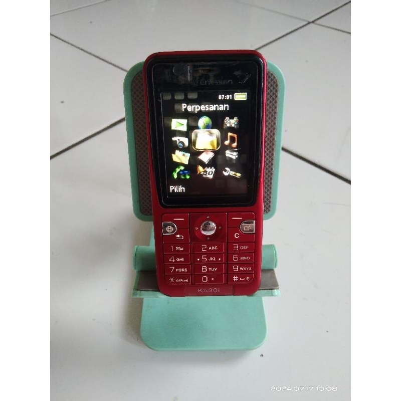 Sony Ericsson k530i