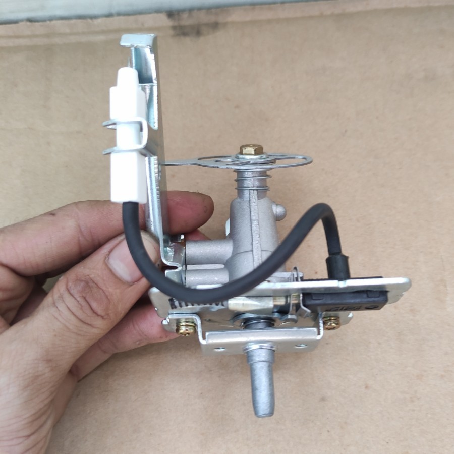 MESIN PEMANTIK KOMPOR GAS RINNAI API