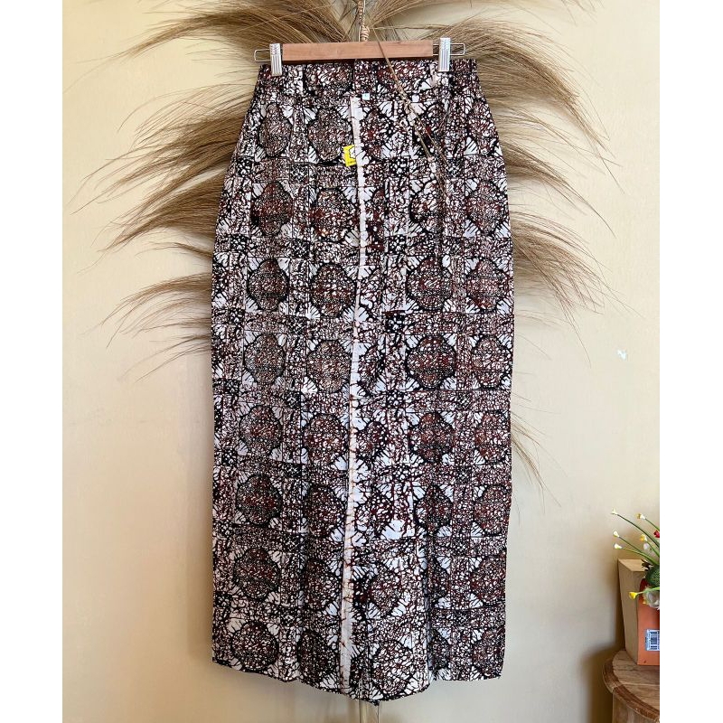 rok span wiron  batik