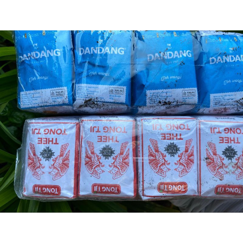 

Teh Dandang Biru Dan Tong Tji 40gr x 20 pcs ( 2 slop ) | TEH TUBRUK INDONESIA