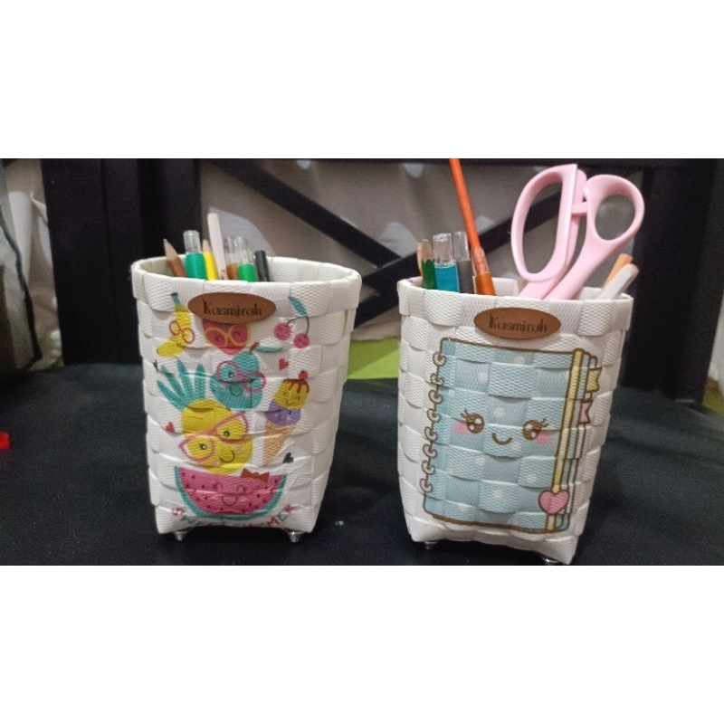 

tempat pensil decoupage