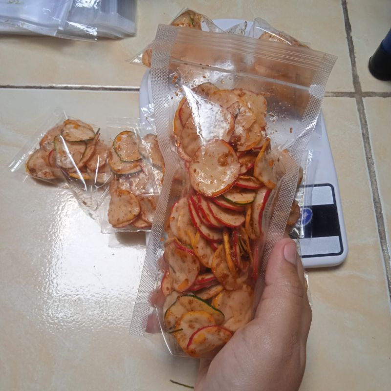 

Kerupuk Seblak pedas