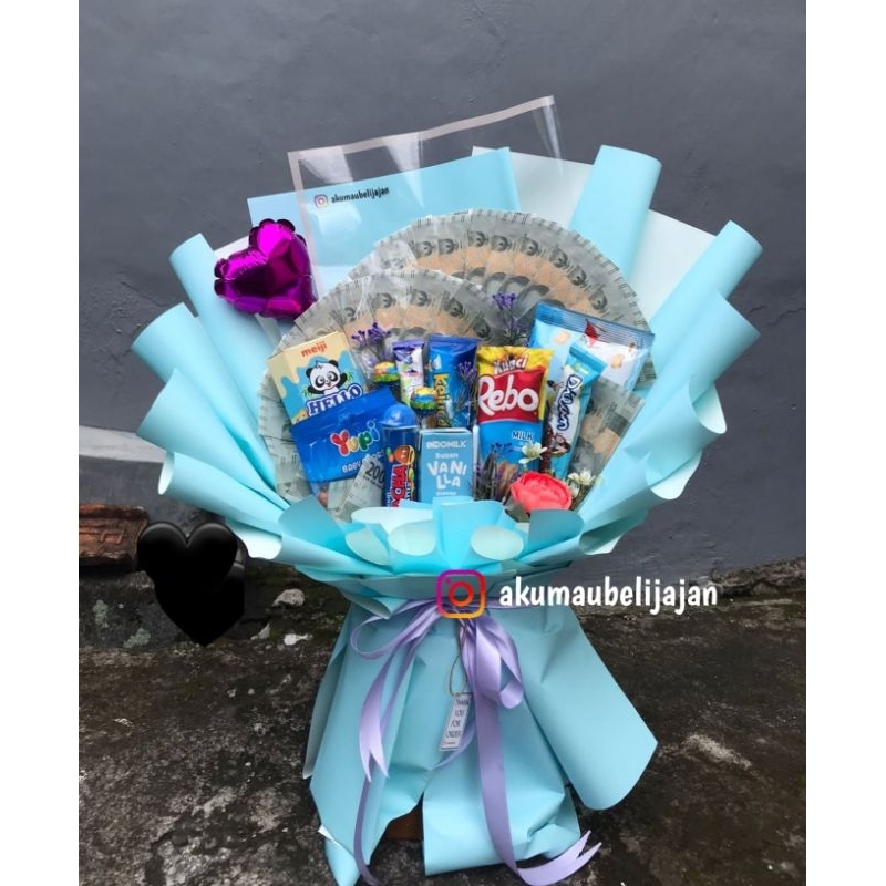 

Bouquet / Buket Uang dan Snack Sidang Skripsi Jumbo