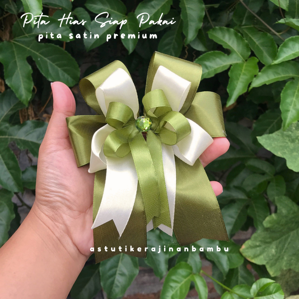 

READY STOCK PITA JADI HIASAN PITA SATIN BUNGA TEMPEL SIAP PAKAIPITA KADO PITA HAMPERS PITA SESERAHAn pita satin jadi siap tempel