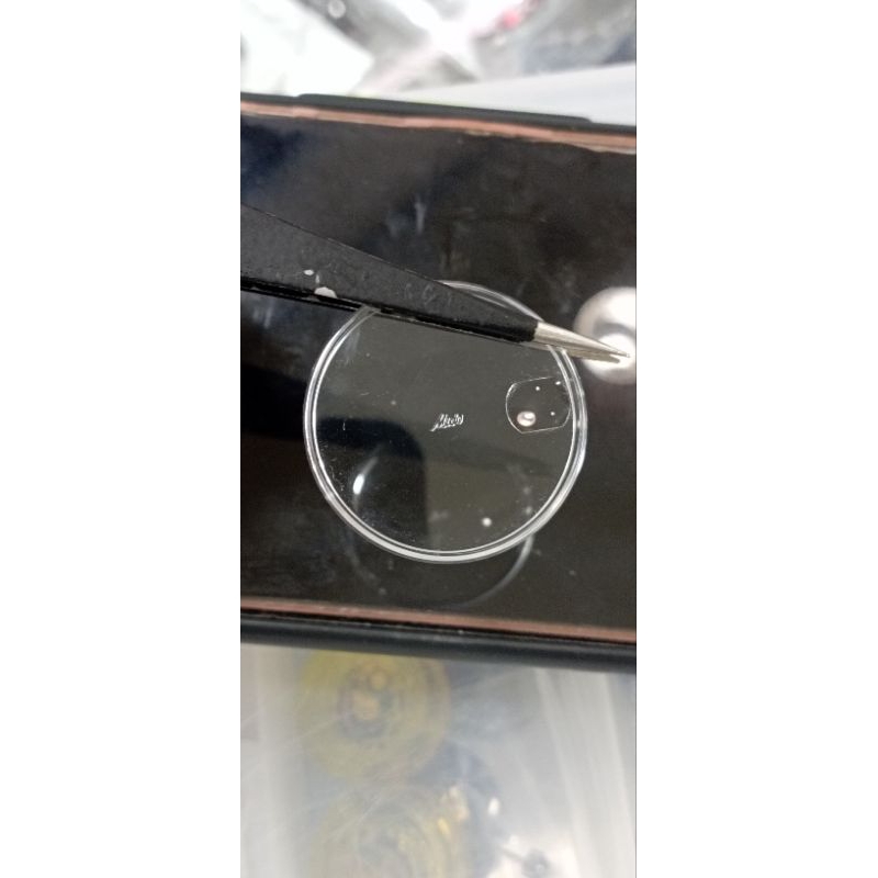 Kaca jam tangan mido president