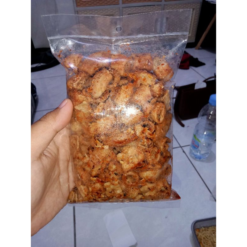 

Sotong Pedas Keripik Sotong Pedas Gurih 200 gram