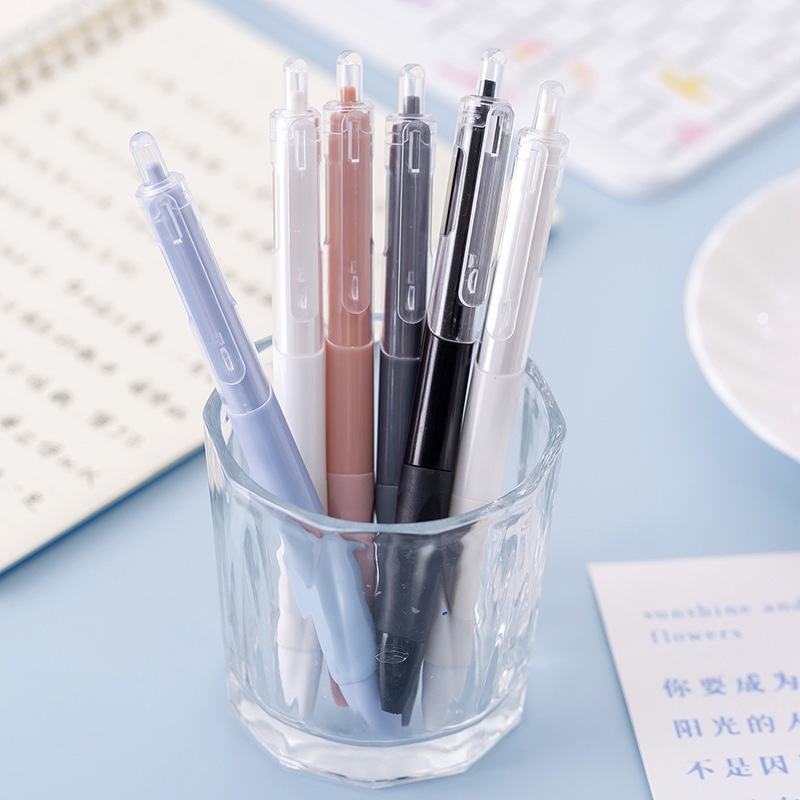 

BOLPEN TINTA HITAM 0.5mm / PULPEN PENA KARAKTER / ATK IMPOR MOTIF UNIK BENTUK LUCU - B01 B11